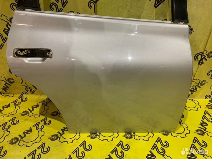 Дверь задняя правая Toyota Opa ACT10 1azfse