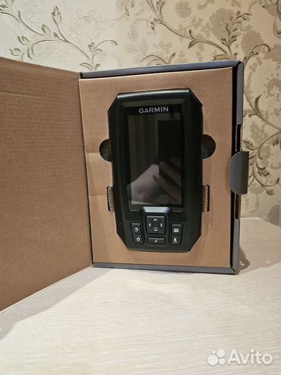 Эхолот Garmin Striker Plus 4