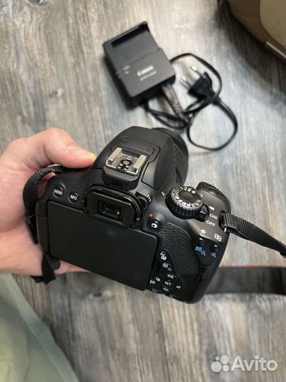 Фотоаппарат Canon 650d