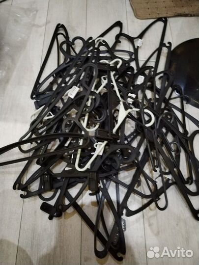 Вешалки плечики