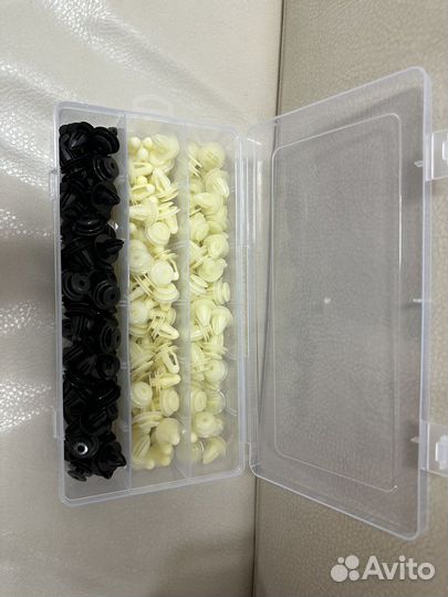 Клипсы автомобильные