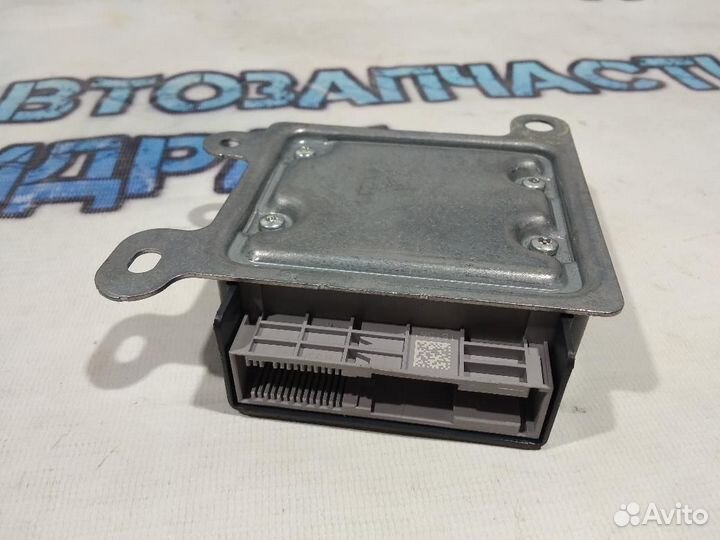 Блок управления AIR BAG Renault Kaptur 985100566R