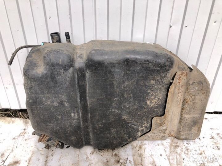 Бак топливный Kia Rio седан 1 2003