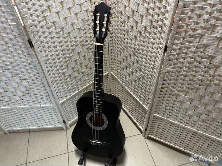 Гитара классическая