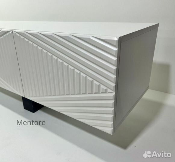 Тумба тв Bravo на опорах (1800х400х300 мм)