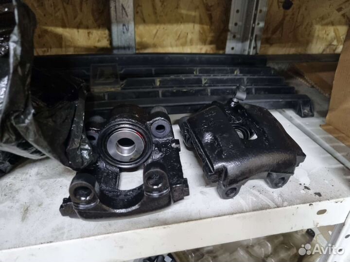 Суппорта задние BMW E46