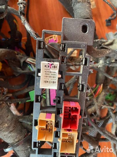 Проводка салона Vw Transporter T5 AXD 2005