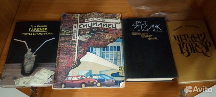 Продам книги