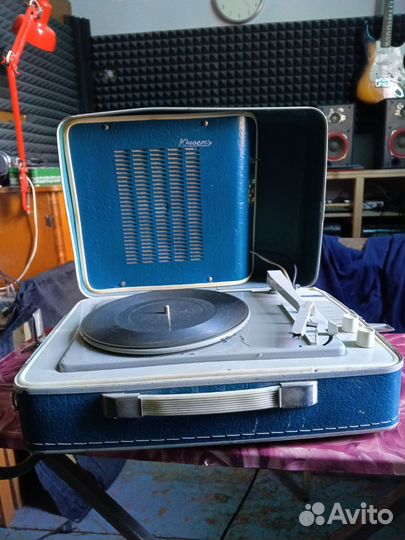 Проигрыватель юность 301 электрофон винила