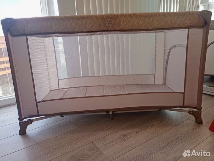 Детская кровать манеж