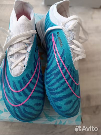 Футбольные шиповки