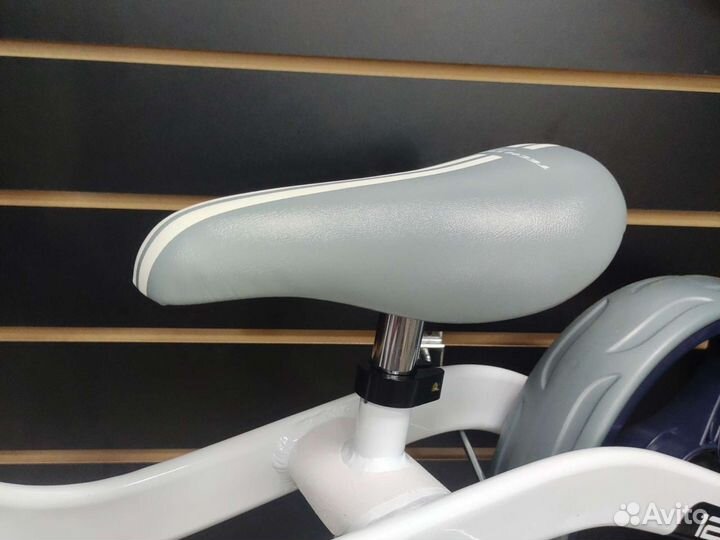 Беговел TT Milano 2.0 синий