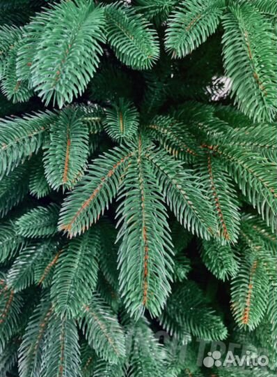 Елка искусственная