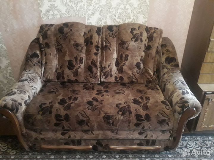 Диван и кресло