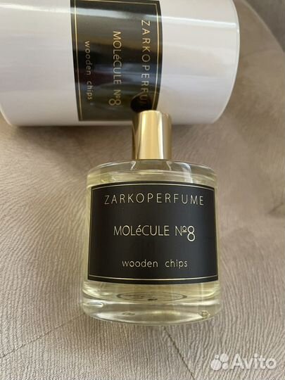 Zarcoperfume Molecule №8