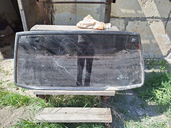 Заднее стекло 21099