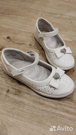 Туфли белые для девочки, размер 30