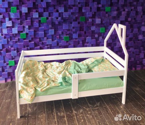 Софа высокий борт Домик детская из массива