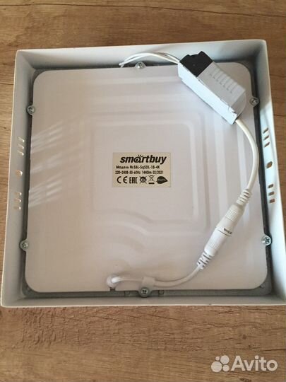 Светильник потолочный накладной