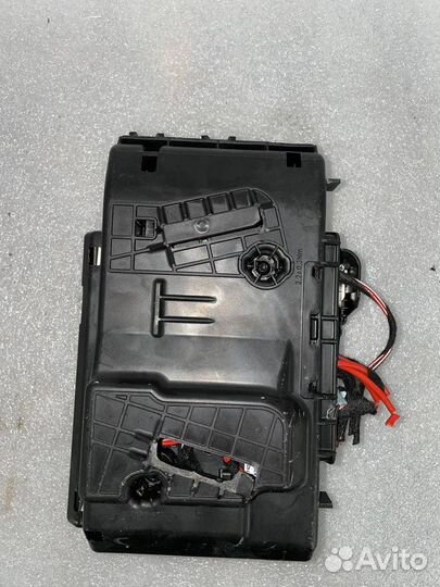 Блок реле и предохранителей передний Mercedes-Benz