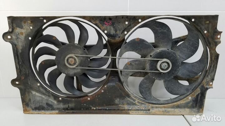 Вентилятор охлаждения радиатора Volkswagen Passat