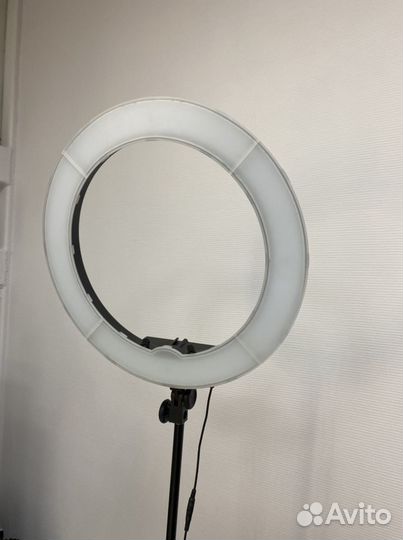 Кольцевая лампа