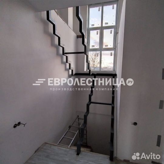 Лестница металлическая