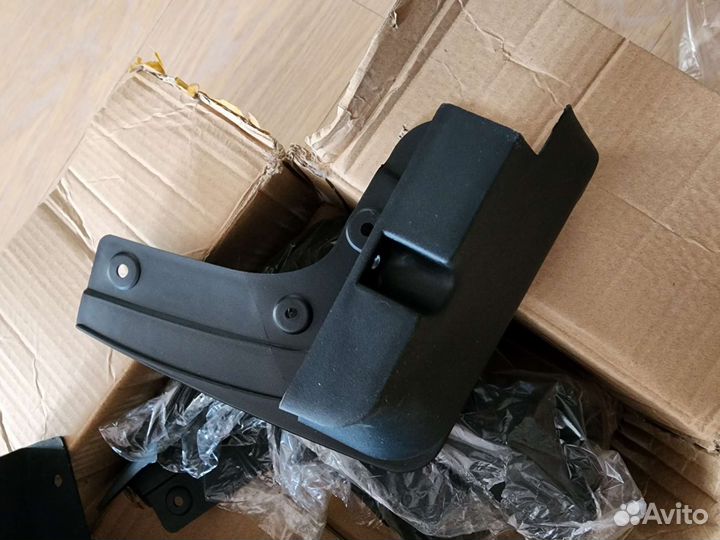 Брызговики subaru forester