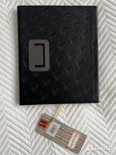 Новый чехол iPad дизайнерский Robert Graham