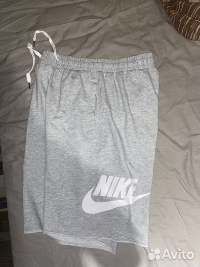 Шорты Nike