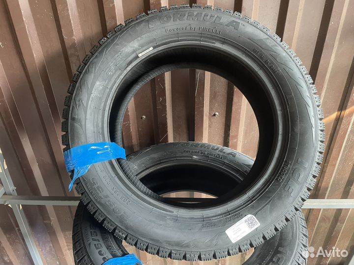 Pirelli Formula Ice 205/55 R16 91T