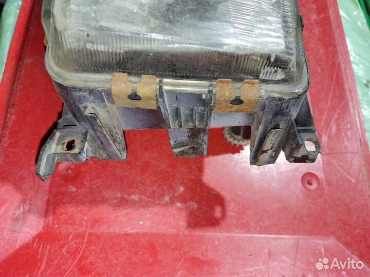 Фара левая Volkswagen Passat B3 седан 2.0 9A