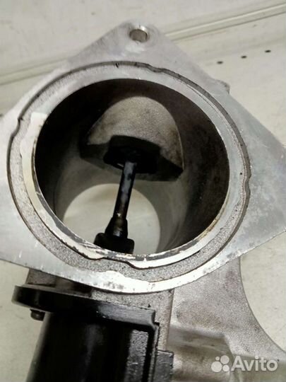 Клапан егр VW TransporterT5 2.5 AXD BNZ 076131501A