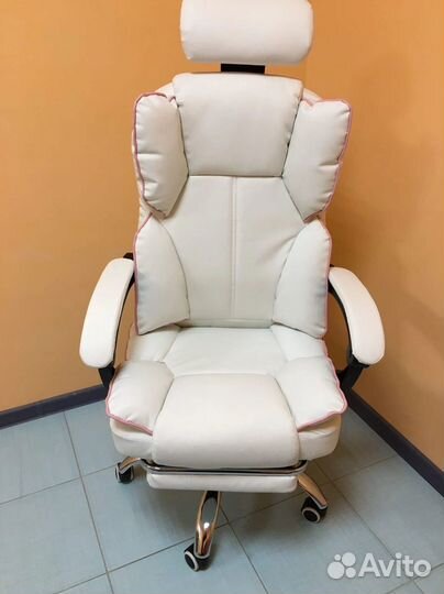 Компьютерное кресло офисное с функцией массажа