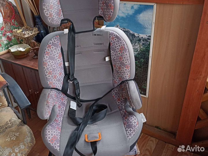 Детское автомобильное кресло бу