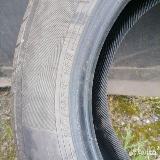 Yokohama Bluearth ES32 205/60 R16