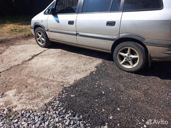 Диски 15 литые, на Опель Зафира А