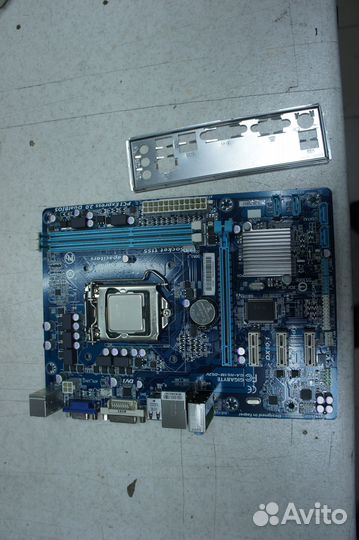 Материнская плата Gigabyte GA-H61M-DS2V