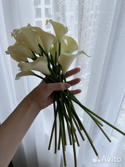 Декоративные искусственные цветы каллы