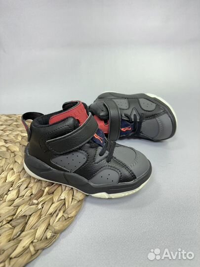 Ботинки демисезон(для мальчика),новые,р.26