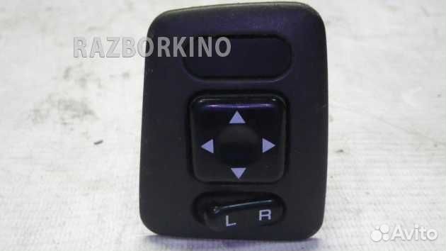 Кнопка регулировки зеркала