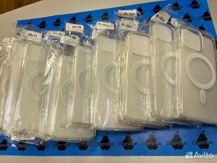 Прозрачный чехол на iPhone с MagSafe