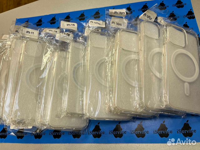 Прозрачный чехол на iPhone с MagSafe