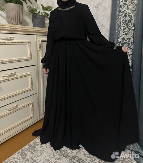 Вечернее платье