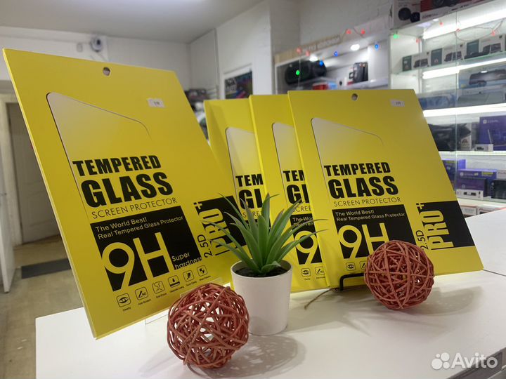 Защитное стекло для iPad 2/3/4 0.3 мм 2.5D(новое)