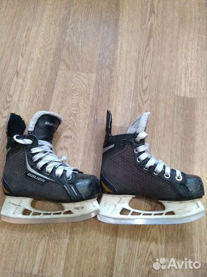 Хоккейные коньки bauer