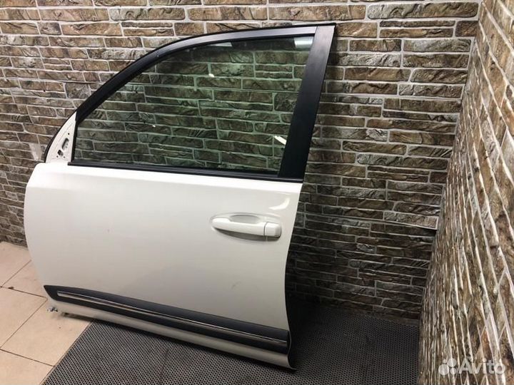 Дверь передняя левая Toyota Land Cruiser Prado
