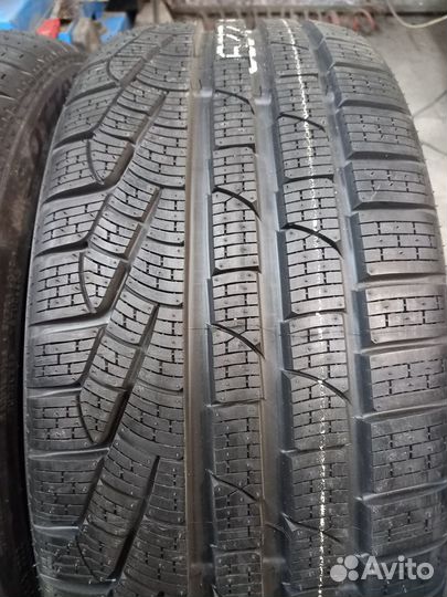 Pirelli Winter Sottozero 240 Serie II 245/35 R20 и 275/30 R20 V