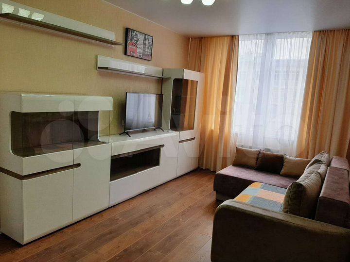 1-к. квартира, 42 м², 8/10 эт.