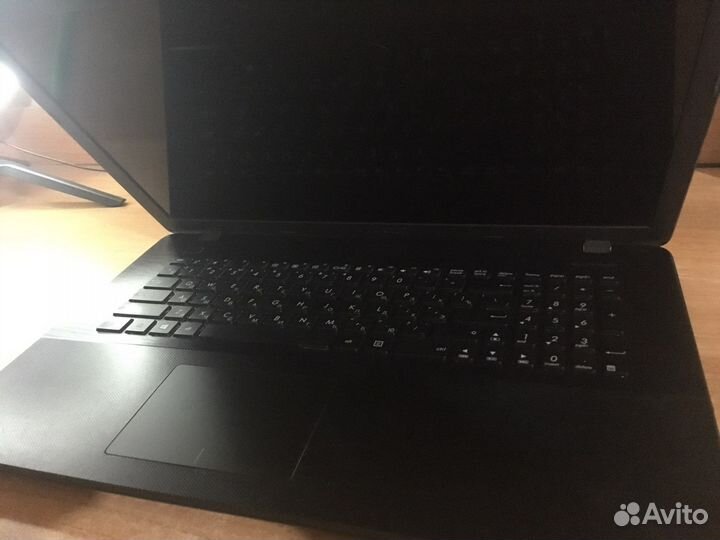 Asus x751m